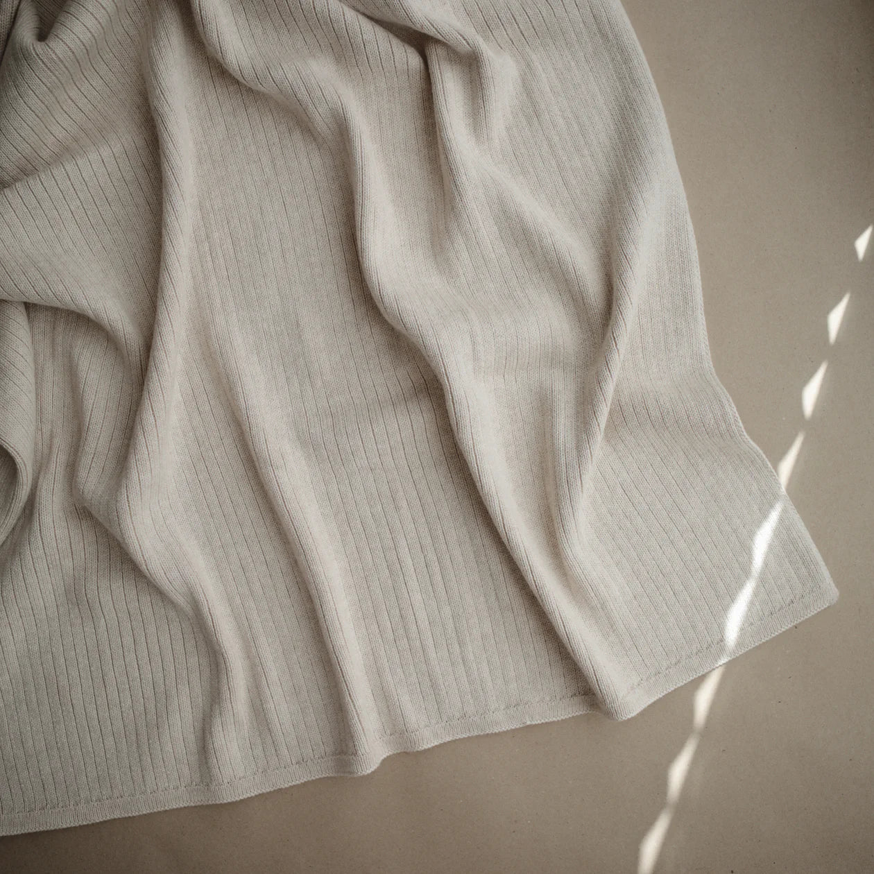 Coperta a costine lavorata a maglia -BeigeMelange