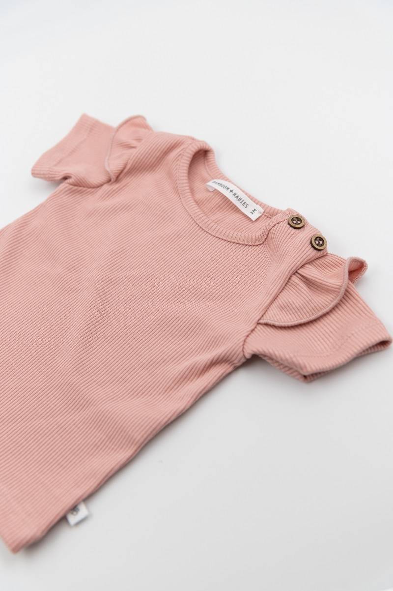 Shirt spalle volant - Rosa Scuro con Pantaloncino vita alta - Spring Rosa