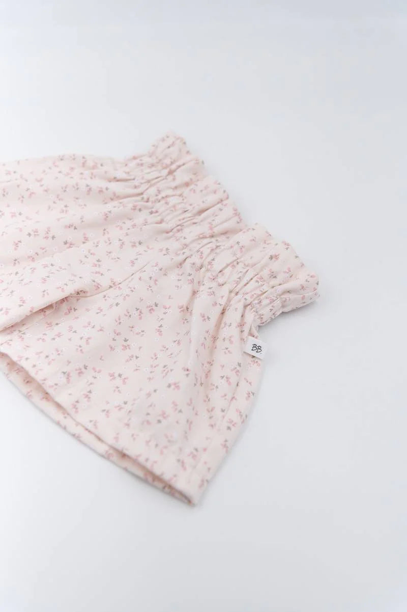 Shirt spalle volant - Rosa Scuro con Pantaloncino vita alta - Spring Rosa